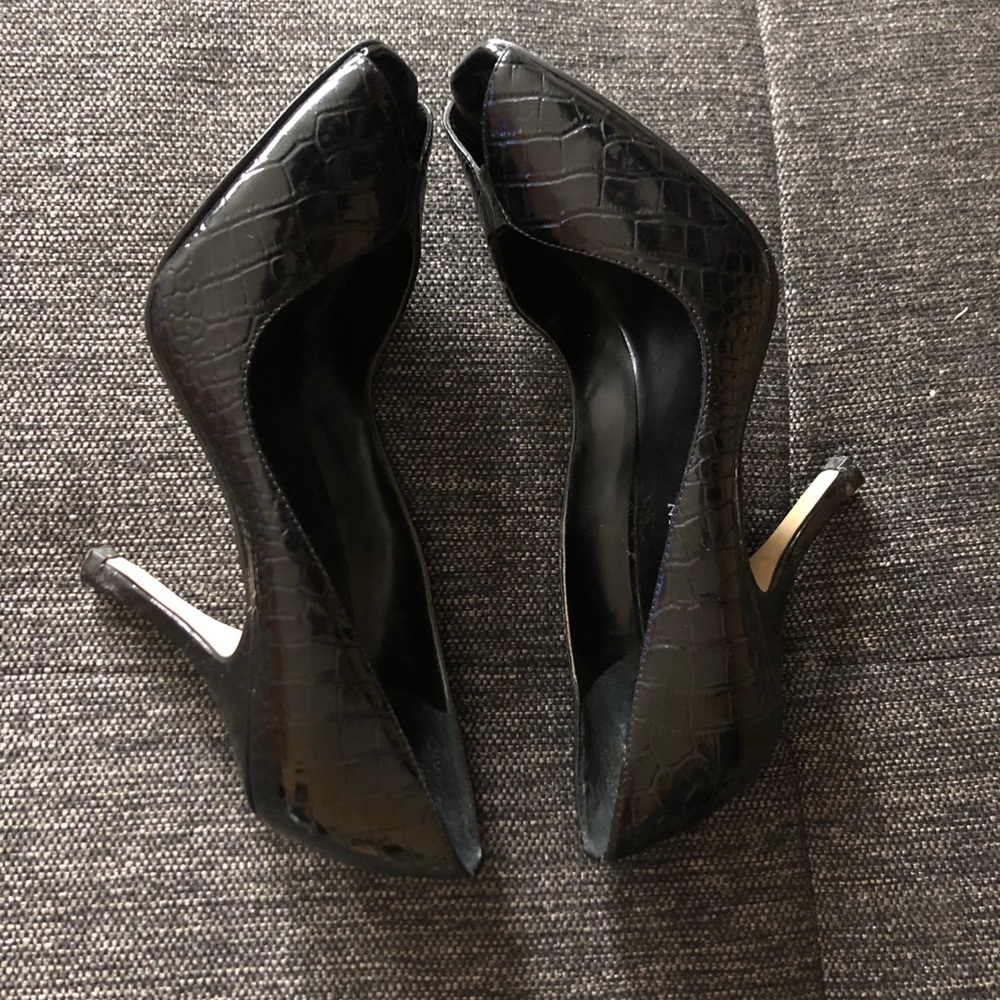 Anne Klein - Picture 2 of 3